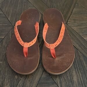 Olukai Women’s Puka Coral Leather Sandals Size 9